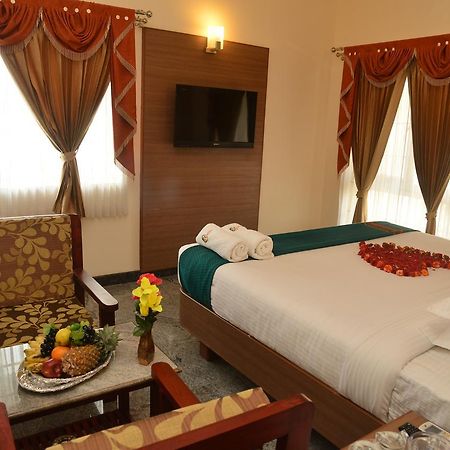 Sri Balaji Hotels Tiruchengodu Kültér fotó